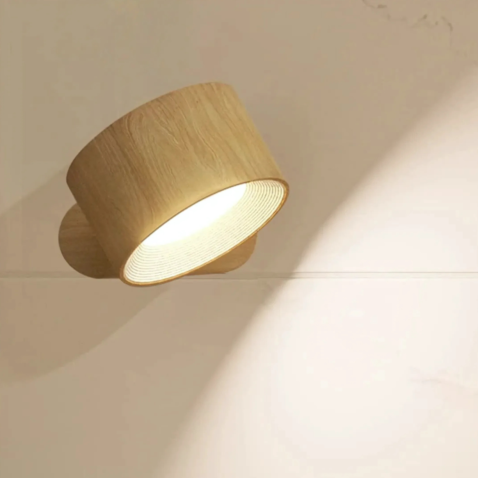 Aero Easy-Stick Wireless Wall Light
