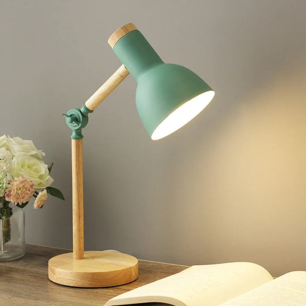 Adjustable Wooden Table Lamp – Natural Elegance Meets Modern Functionality