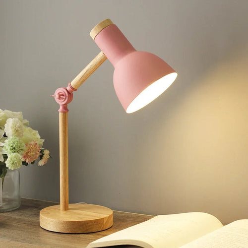 Adjustable Wooden Table Lamp – Natural Elegance Meets Modern Functionality