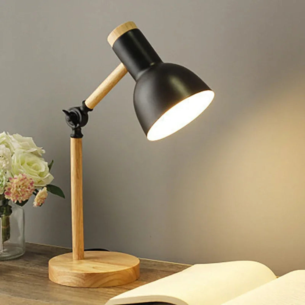 Adjustable Wooden Table Lamp – Natural Elegance Meets Modern Functionality