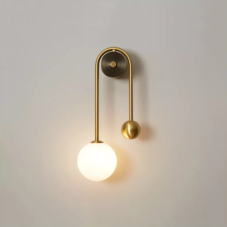 Elegant Nordic Wall Sconce – Minimalist Luxury in Gold