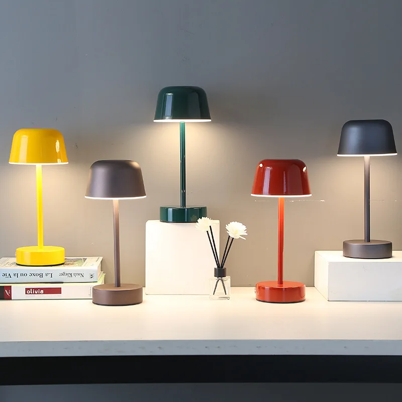 Artistic Pulse Flare Table Lamp – Modern Home Lighting